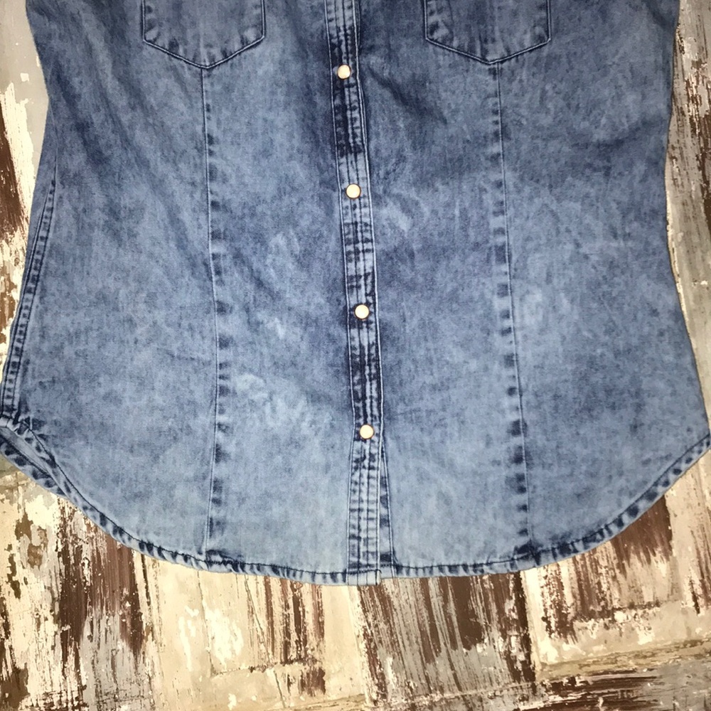 Denim button up - Picture 4 of 4